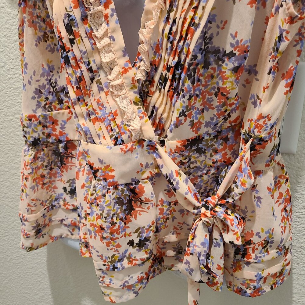 Elle women's pink floral wrap blouse v neck size XL - Picture 3 of 11
